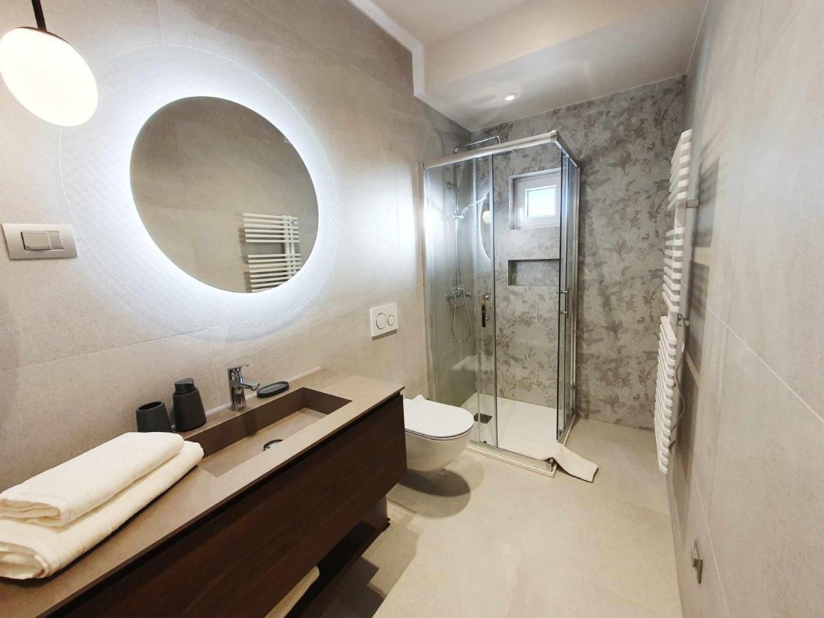 New Ana Design City Center Apartments Pula Exterior foto